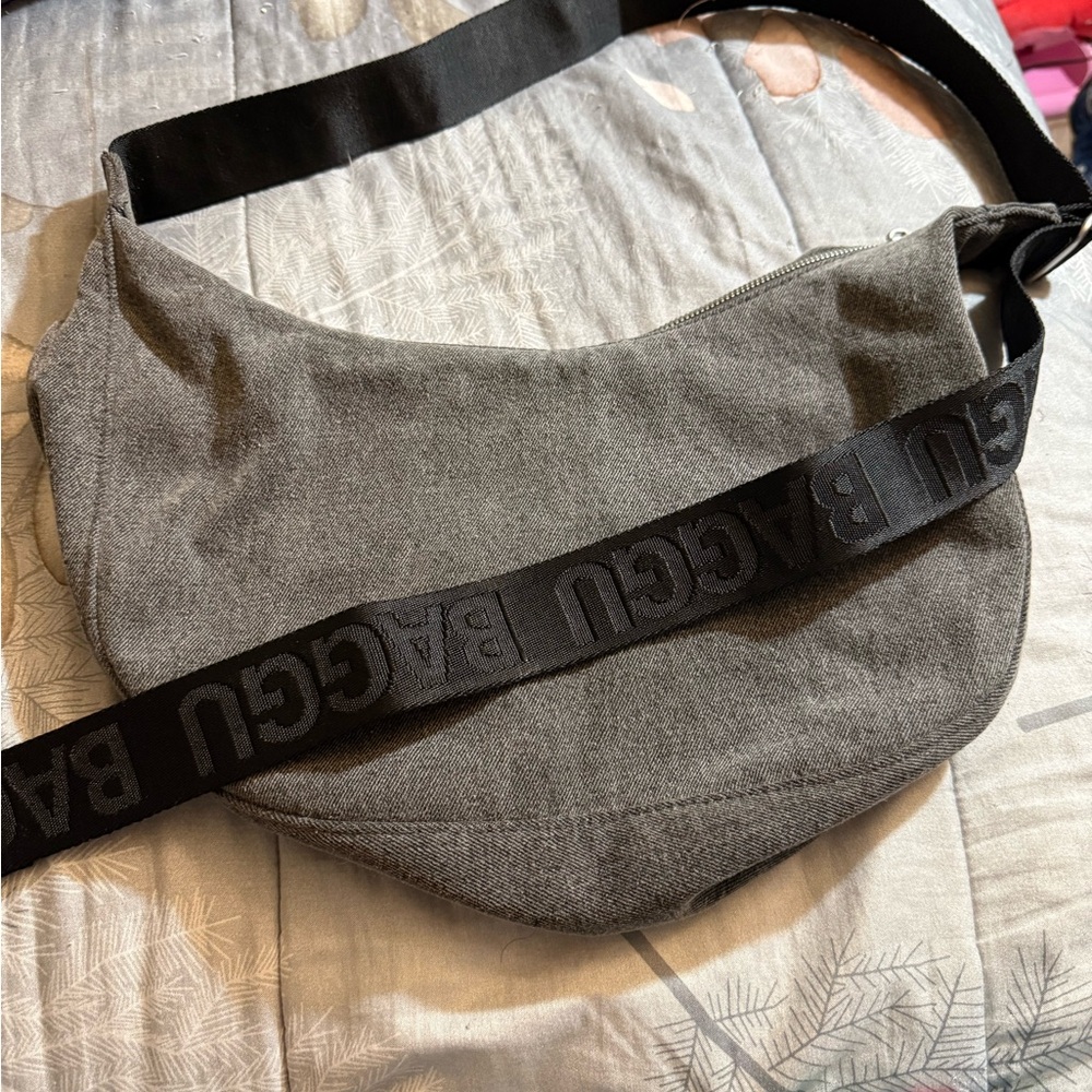 BAGGU Gray Canvas Crossbody Bag with Black Logo Strap